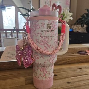 Stanley X LoveShackFancy. Like New With Extra Acxessories. Original Box And Bag